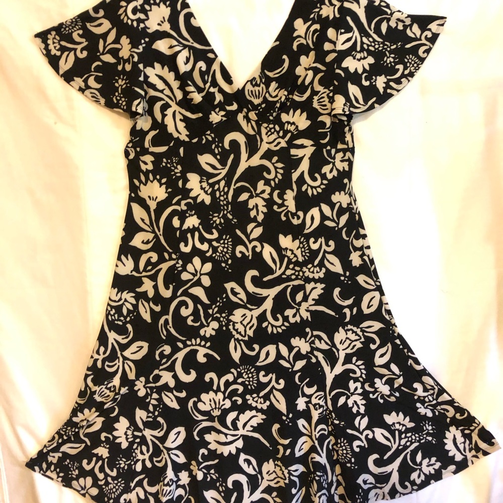 Women’s Size L Chaps Dress Black/Off white